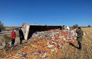 Kaza yapan sürücüyü vali teselli etti