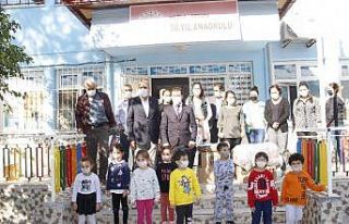 Kendileri küçük yürekleri büyük