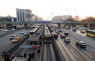 Kısıtlama sonrası trafik yoğunluğu oluştu