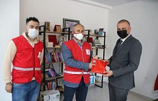 Kızılay Başkanı Yonat’tan Müdür Süne’ye...