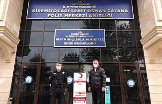 Kızılay’dan Emniyet ve Adliyeye dezenfektan desteği