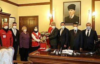 Kızılay’dan Vali Makas’a ziyaret
