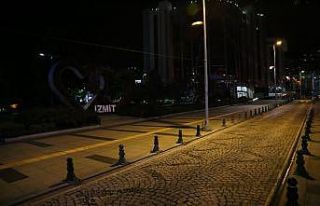 Kocaeli’de cadde ve sokaklar boş kaldı