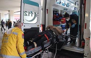 Kocaeli’de cami inşaatından düşen işçi yaralandı