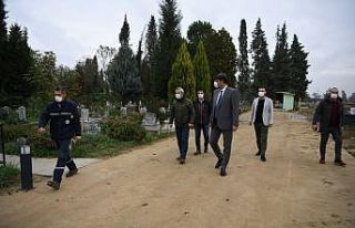 Kocaman, Uzunbey Mezarlığını ziyaret etti