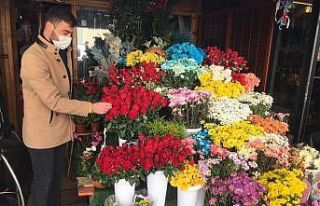 Korona virüs çiçekleri vurdu, Öğretmenler Günü’nde...