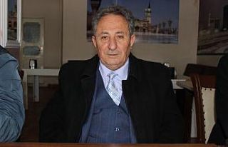 Korona virüs tedavisi gören muhtar hastanede hayatını...