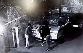 Koskoca motoru böyle omuzlayıp götürdü