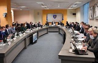 Kosova’da sokağa çıkma yasağı yeniden başlıyor