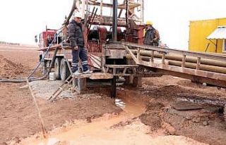 Köyünün su ihtiyacını karşılamak için 5 kez...