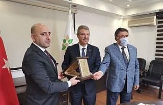 KTB’den Başkan Akay’a Meclis Şeref Üyeliğini...