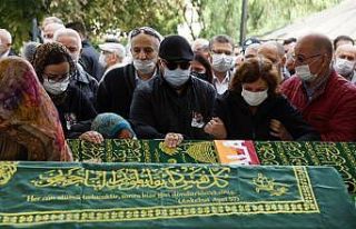 Küçükyumuk ailesi, gözyaşları arasında uğurlandı