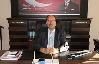 Kula İlçe Milli Eğitim Müdürü Sümen ve eşi...