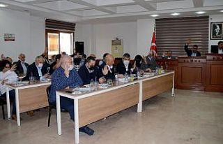 Kuşadası Belediye Meclisi’nde mobil ikram aracı...