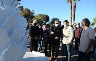 Kuşadası Heykel Sempozyumunda üretilen 9 eser görücüye...