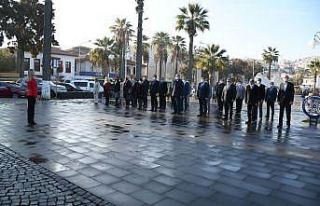 Kuşadası’nda öğretmenler günü kutlaması