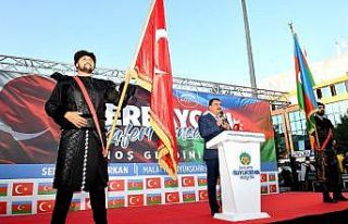 Malatya’da Azerbaycan için zafer konseri düzenledi