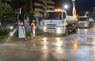Malatya’da caddeler yıkanıyor