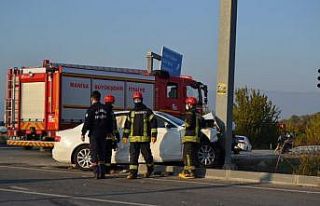 Manisa’da iki otomobil çarpıştı:7 yaralı