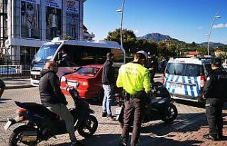 Marmaris’te trafik ekipleri kural tanımayanları...