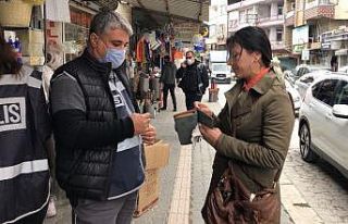 Maskesiz sokağa çıkanlara ceza kesildi