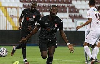 Max Gradel 2. golünü attı