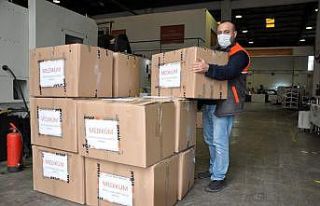 MEDİKÜM’den İzmir’e 27 bin maske yardımı
