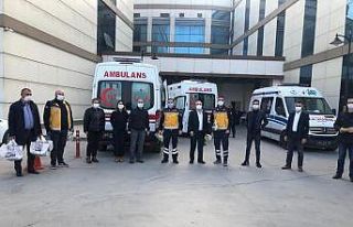 Memur-Sen’den sağlıkçılara moral ziyareti