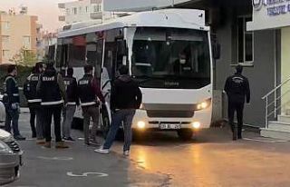 Menemen Belediye Başkanının da gözaltına alındığı...