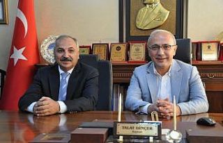 Mersin ESOB Başkanı Dinçer, Bakan Elvan’ı kutladı