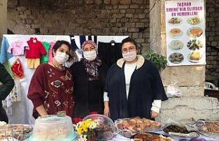 Mersin’de kadınlar SMA hastası çocuk için stant...