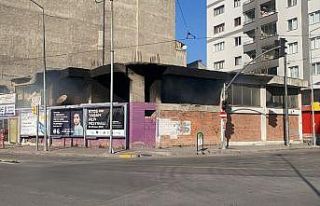 Metruk binada yangın