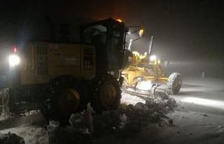 Mevsimin ilk karla mücadele çalışması başladı
