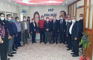 Milletvekili Zenbilci, ilçelerde vatandaşlarla bir...