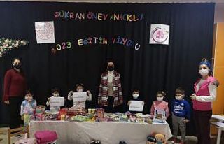 Minik yüreklerden İzmir için yardım kampanyası