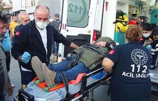 Motosiklet sürücüsü kaskla hayata tutundu