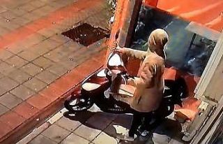 Motosikleti gece yarısı böyle çaldı