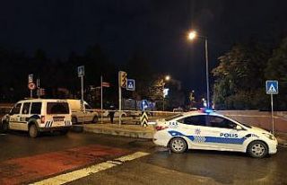 Motosikletli silahlı saldırıya uğradı, kurşunlar...