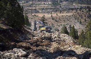 Mut-Ermenek arasında yol çalışmalarına başlandı