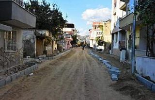 Nazilli Belediyesi yol çalışmalarına devam ediyor
