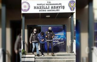 Nazilli’de oto faresi suçüstü yakalandı