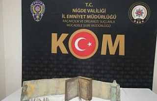 Niğde’de İbranice tevrat ele geçirildi
