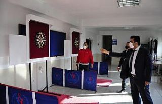 Öğretmenler Günü temassız spor etkinlikleriyle...