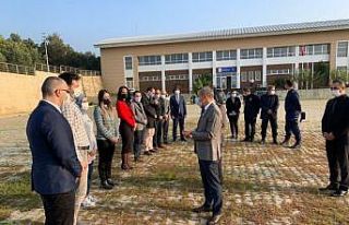 Öğretmenlerin fidanları toprakla buluştu