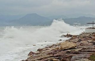 Ordu’da dev dalgalar korkuttu