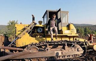 Orman Bölge Müdürü Yaprak yazın havada, kışın...