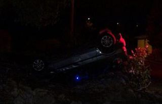 Otomobiliyle bahçeye uçan sürücü hayatını kaybetti
