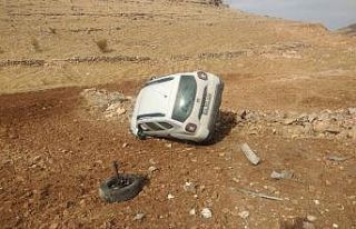 Otomobiliyle uçuruma yuvarlandı, burnu bile kanamadı