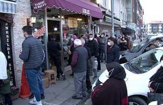 (ÖZEL) Vatandaşlar Kemerburgaz’da turşucuların...