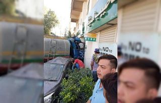 Pakistan’da su tankeri bankaya çarptı: 1 ölü,...